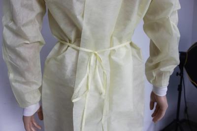 Chine Robes médicales jetables non-tissées de l'isolement XXL à vendre