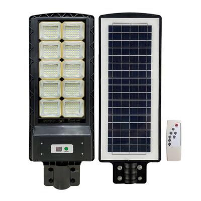 China ROAD TOPULIGHT LED lamp 300W with solar panels for outdoor street lighting for sale