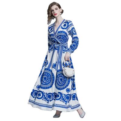 China XC5426075 Stain Fashion Temperament V-Neckline Tie Blue Dress Anti-Wrinkle Big And White Print China Dress for sale