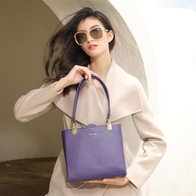 China High quality custom fashion leather bag OEM designer brand to trace handle crocodile skin rivet underneath bag for women for sale