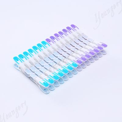 China Durable Strong 24pcs Plastic Clothes Clips For Drying Clothing for sale