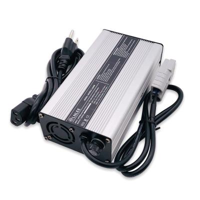 China Multifunctional Auto Charger LNLEE 12v 10a 18650 lithium battery chargers for sale