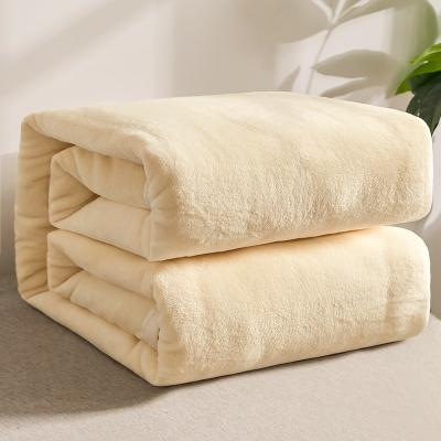 China Anti-pilling Luxury Plush Sherpa Comforter, Cozy Reversible, Coral Fleece Blanket, Machine Washable Bedding for sale