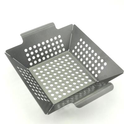 China Food Grade BBQ Grill Topper Non Stick Perforated Grilling Basket Easily Cleaned Outdoor Barbecue Grilling Basket for sale