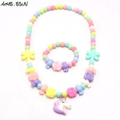 China Cute Unicorn Girls Style Spring Beads Jewelry Set Fashion Design Acrylic Party Gifts Pendant Necklace Bracelet Set Kid Girls for sale