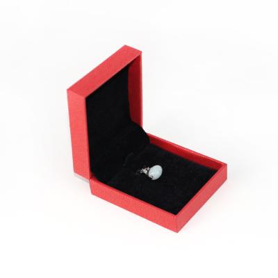 China 2020 Fashion Eco-friendly Design Customized Jewelry Packaging Box With Logo Print for sale