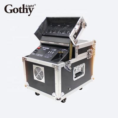 China 600w Smoke Machine Fog With Flight Case Haze Machine 2L for sale