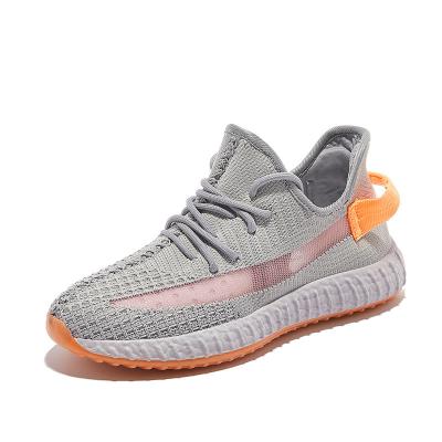 China 2019 Hot Selling Anti-odor Sports Shoes Men Outdoor Breathable Men Shoes Sneakers for sale