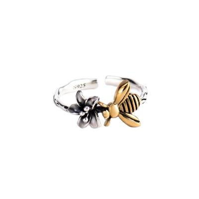 China FASHIONABLE Adjustable Opening High Quality Copper Silver Plated Simple Flower Ring Women Retro Bee Party Jewelry for sale