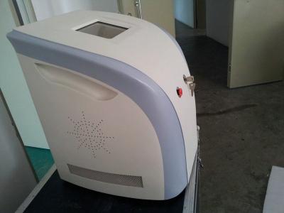 Cina 808nm diodo laser Macchina di rimozione dei capelli in vendita