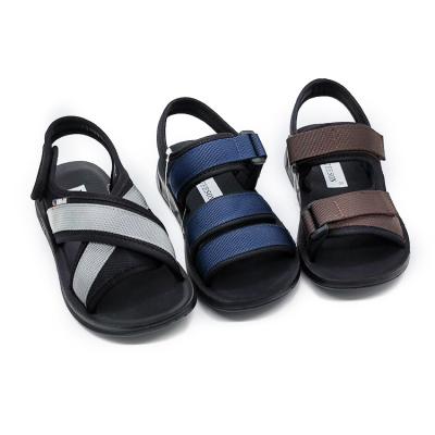 China New Boys Massage Summer Casual Breathable Sandals Fashion Outdoor Beach Sandals And Slippers for sale