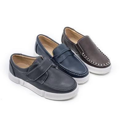 Chine Massage Guangzhou High Quality Children's Stylish Shoes For Boys Kids Black Leather Student School Shoes à vendre