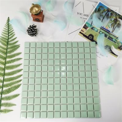 China Modern Modern Wall Decoration Green Inside Bathroom Glass Mosaic for sale