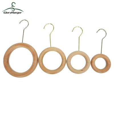 China Natural Color Beech Traditional Space Saving Closet Organizer Round Wooden Scarf Tie and Belt Hangers for Hotel and Clothing Store for sale