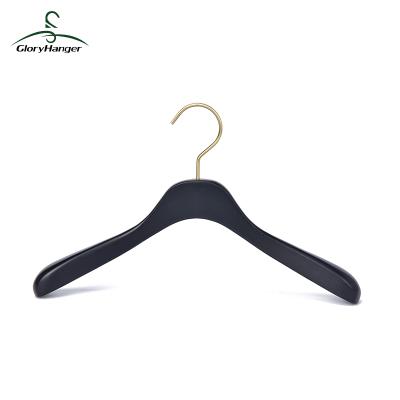 China Anti-Slip Luxury Black Wooden Coat Hanger With Wide Shoulder Gold Hook For Coat for sale