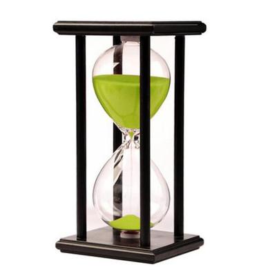 China Best Selling Traditional Home Decor Hour Black Glass 30/60 Minute Wooden Sand Timer Hourglass Clock Factory for sale