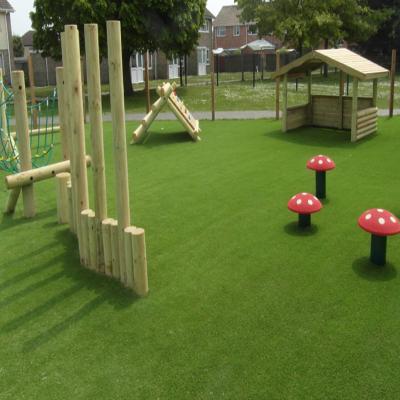 China Multi-Use 20mm Thick Artificial Green Grass For Backyard, Garden, Balcony, Rooftop for sale