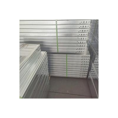 China Beautiful Appearance Galvanized Perforated Cable Cover 304 Stainless Steel High Strength Bridge for sale