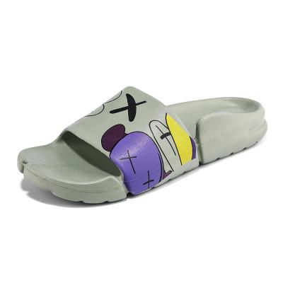 China Lightweight With Box Summer Beach Bedroom Slides Comfortable Men Home Fury Cutout Sandals Cloud Big Yeezy Slippers for sale