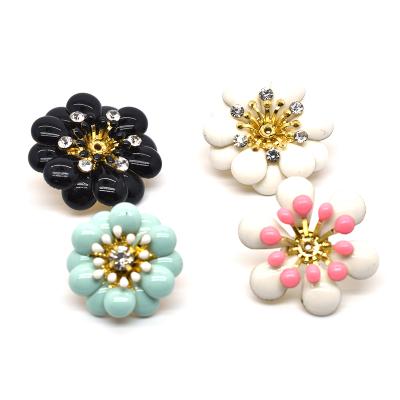 China Shoe Buckle 3D Metal Flower Rhinestone Crystal Glass Buckle With Fork Nail Studs For Shoe Bag Garment for sale