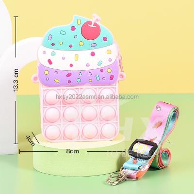 China Hot Selling Fashionable Toy Funny Educational Bubble Kids Push Toys Sensory Toy Storage Bags Silicone Rainbow Cupcake Popit Purse for sale