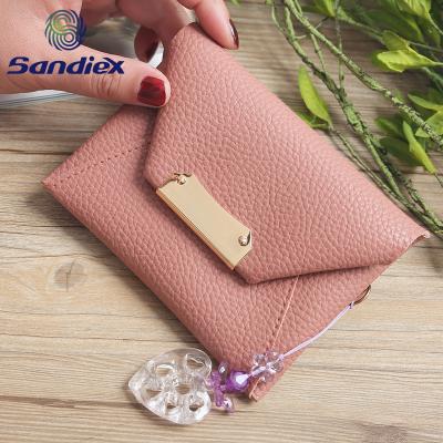 China 2020 Wholesale Handmade Fancy Short Wallet Waterproof Ladies Leather Latch Purse For Women for sale