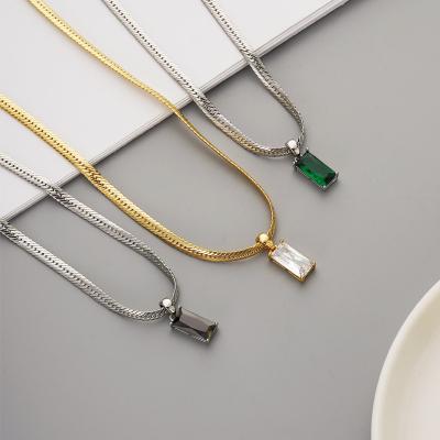 China Beautiful Best Selling Men's Simple Retro Titanium Steel Emerald Zircon Flat Snake Clavicle Steel Chain Necklace for sale