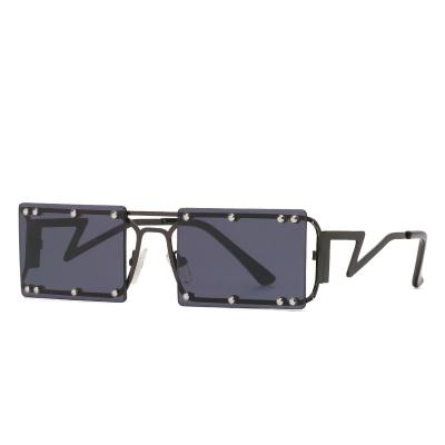 China New Design Fashion Sunglasses Small Frame Rectangle Metal Rivet Square Sunglasses High Quality Trendy Punk Sun Glasses for sale