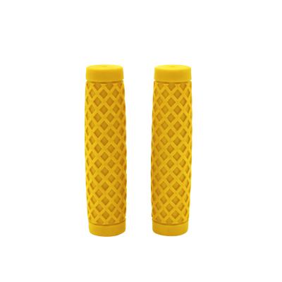 China Customized Bicycle Grips Handlebar Grip Light Rubber Color Customized Bike Grips for sale