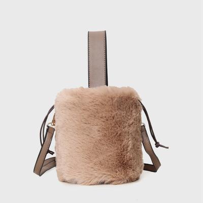 China 2022 Winter EF050 Plush PORTABLE Cute Mini Bucket Bag Fluffy Handbag Cross - Body for sale