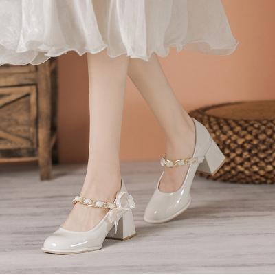 China Cushioning Bowtie Mary Janes Shoes Women Elegant Silk Gold Chain 2022 Slip On Pumps Woman Patent Leather Square Heeled for sale