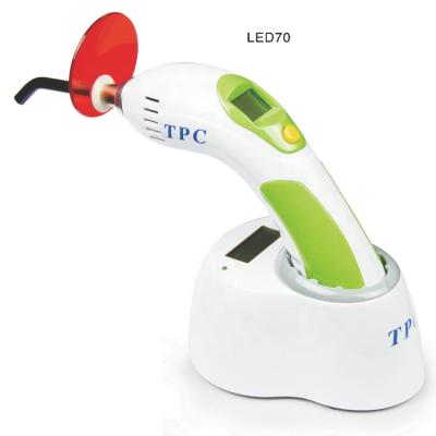 China Metal High Light Intensity Dental Equipment Blue LED Cordless and Wired Dental Treatment Light for sale