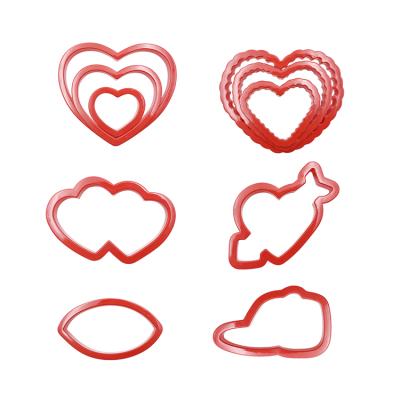 China Hot sale valentines food grade heart cookie viable plastic cake mold cookie baking cutter for promotion for sale