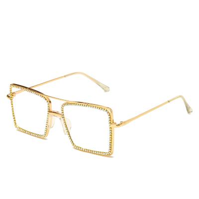 China 15 Years Experience Fashion Transparent Square Sunglasses Metal Frame Women Oversized Glass Men Eyeglasses Frame Clear Plain Glass Shades for sale