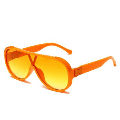 China 15 Years Experience One Lens 181 Fashion Colorful Logo Square Shade Sunglasses for sale