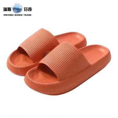 China 2023 Cheapest Selling Men Women Warm Outdoor Lightweight Flip Flops Soft Thick Unique Anti-skid Slides Flat Home Slippers Cushioning for sale