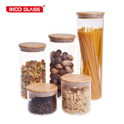 China Viable Food Storage Canister Airtight Round Glass Bamboo Lid Glass Jar Pasta Container With Wooden Lid for sale