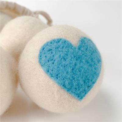 China Odor Removing / Heart Pattern Embroidered Wool Ball Cotton Bag Washing Machine Dehumidification Mode Drying Ball Wool Felt Pure Handmade Ball for sale