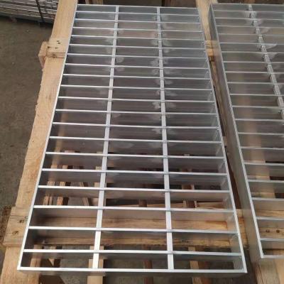 China Contemporary Galvanized Aluminum Stair Treads Grating For Sale for sale