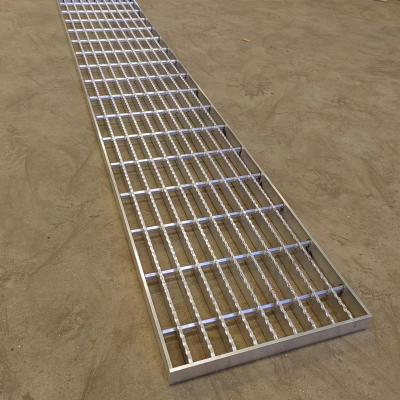 China Traditional Aluminum Grating Serrated Bar Grating For Walkway 6063 Material for sale