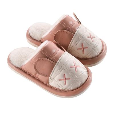 China Breathable Drop Shipping New Cartoon Kids Slippers Leather Slipper Sandals Winter Leather Trim Slippers for sale