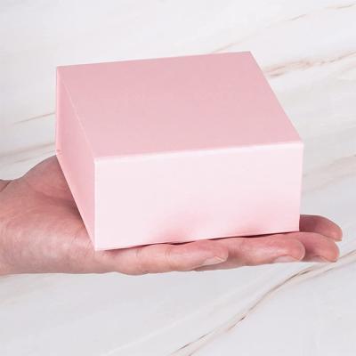 China Disposable Small Collapsible Rose Gift Proposal Box With Magnetic Closure And Lids for sale