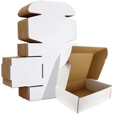 China Disposable Shipping Boxes Set Of 25 , White Corrugated Box Literature Mailer for sale