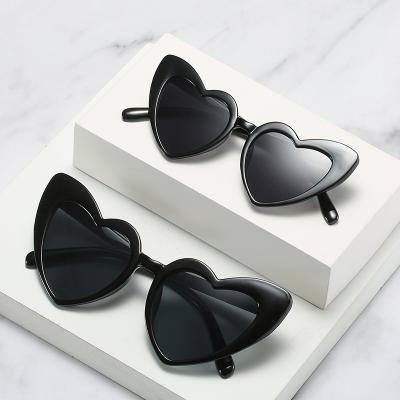 China Wholesale Anti Heart Shape UV400 Lens Parent-child Sunglasses Boys Girls Colorful Sunglasses 2021 for sale