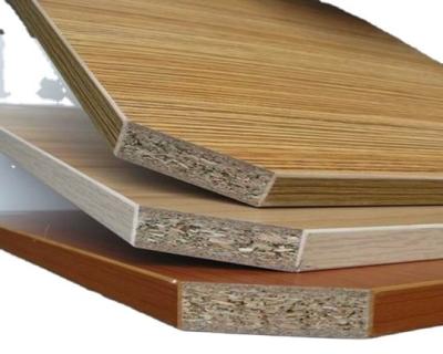 China Traditional melamine laminated chipboard aglomerado melamina E1 E2 grade 1220x2440mm for sale