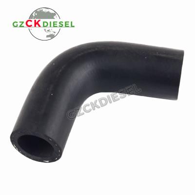 Cina Pompa d'acqua 6136-61-6120 6136616120 By Pass Hose per motore Isuzu 6D95 6D105 in vendita