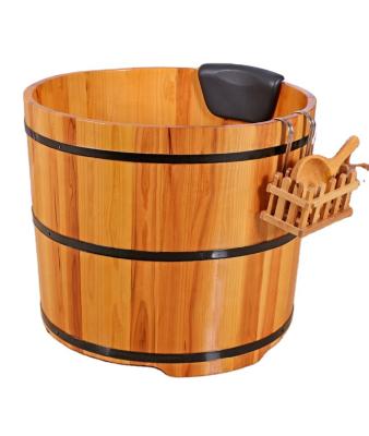 China Viable Factory Custom Wooden Freestanding Bathtub, Cheap Round Wooden Bathtub Supplier, Wooden Cedar Cypress Bathtubs Wholesale for sale