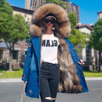 China Anti-Wrinkle Winter Coat Fashion Women Fox Fur Denim Jacket Striped Denim Bomber Jacket Women Real Fur Parka Women for sale