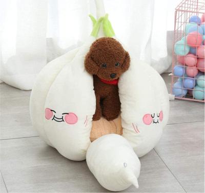 China New Style Stocked Garlic Bulb Shaped Cute Pet House Dog Bed Cat Bed for sale