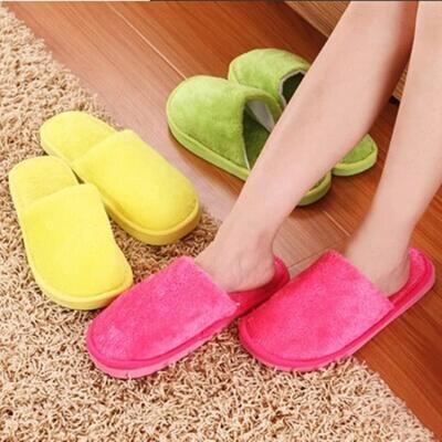 China New lightweight plush winter cotton slippers men and women couple floor home indoor slippers wholesale for sale